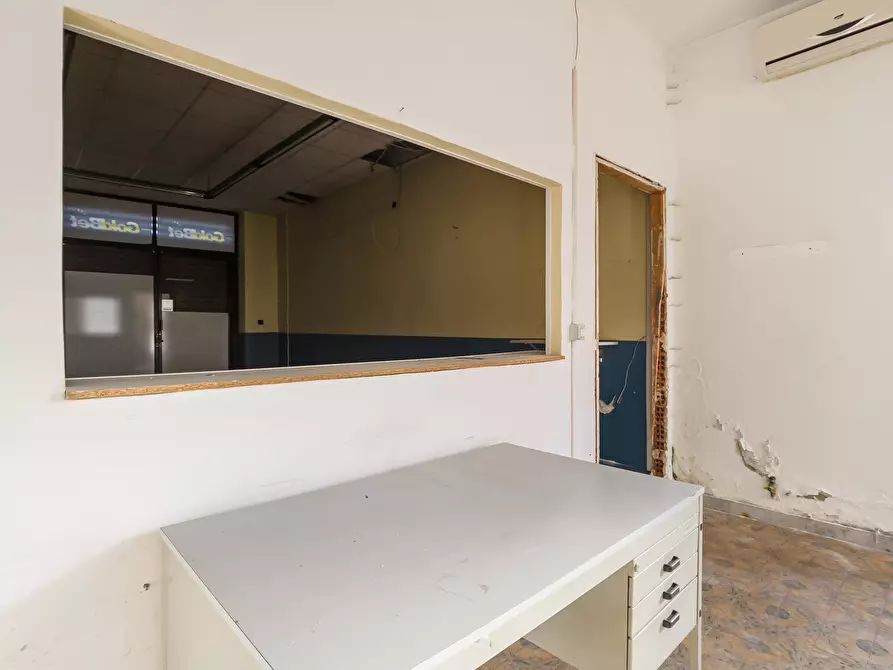 Immagine 11 di Locale commerciale in vendita  in Via Giorgio Bellono a Torino