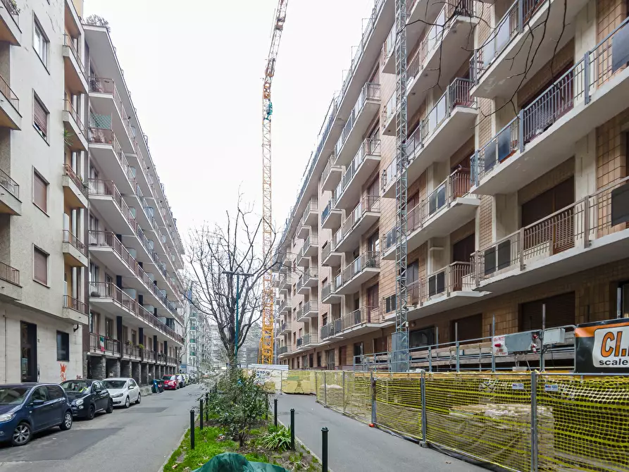 Immagine 32 di Quadrilocale in vendita  in Via Fratelli Carando a Torino