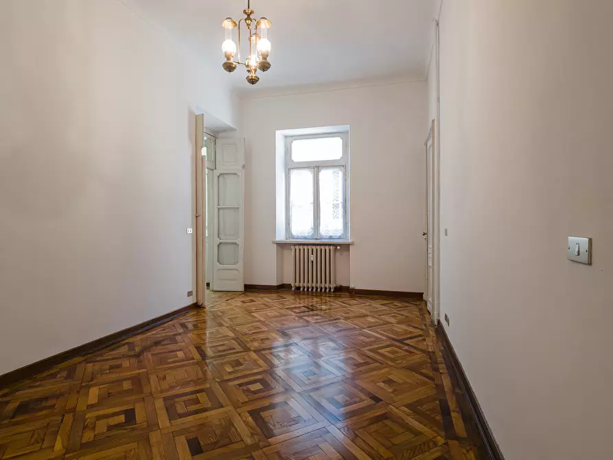 Immagine 14 di Ufficio in vendita  in Corso Re Umberto a Torino