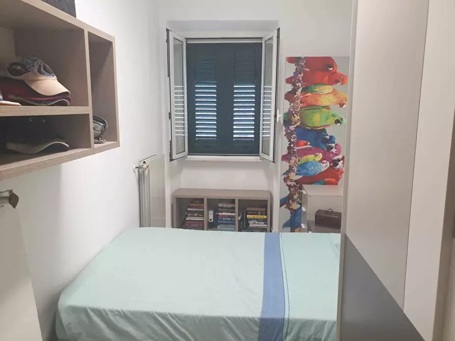 Immagine 11 di Trilocale in vendita  a Livorno