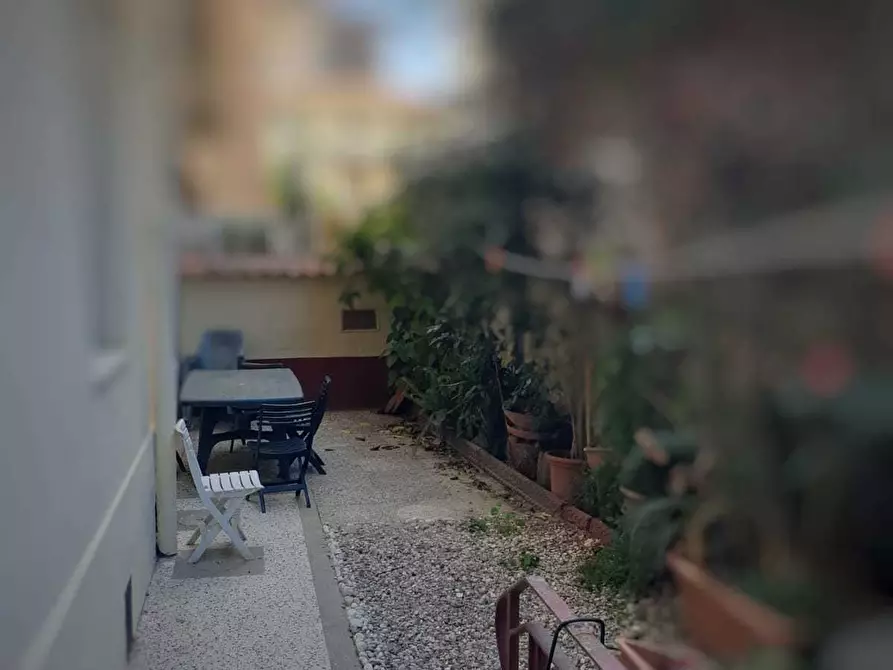 Immagine 25 di Appartamento in vendita  a Livorno