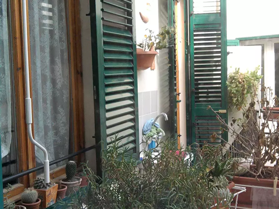 Immagine 1 di Trilocale in vendita  a Livorno