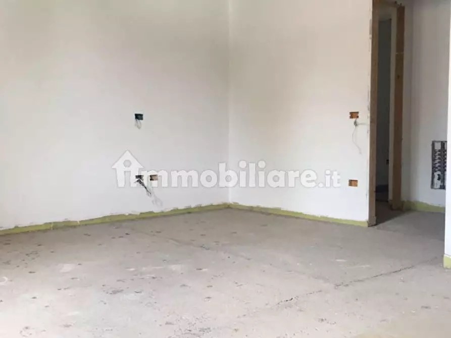 Immagine 10 di Trilocale in vendita  a Livorno