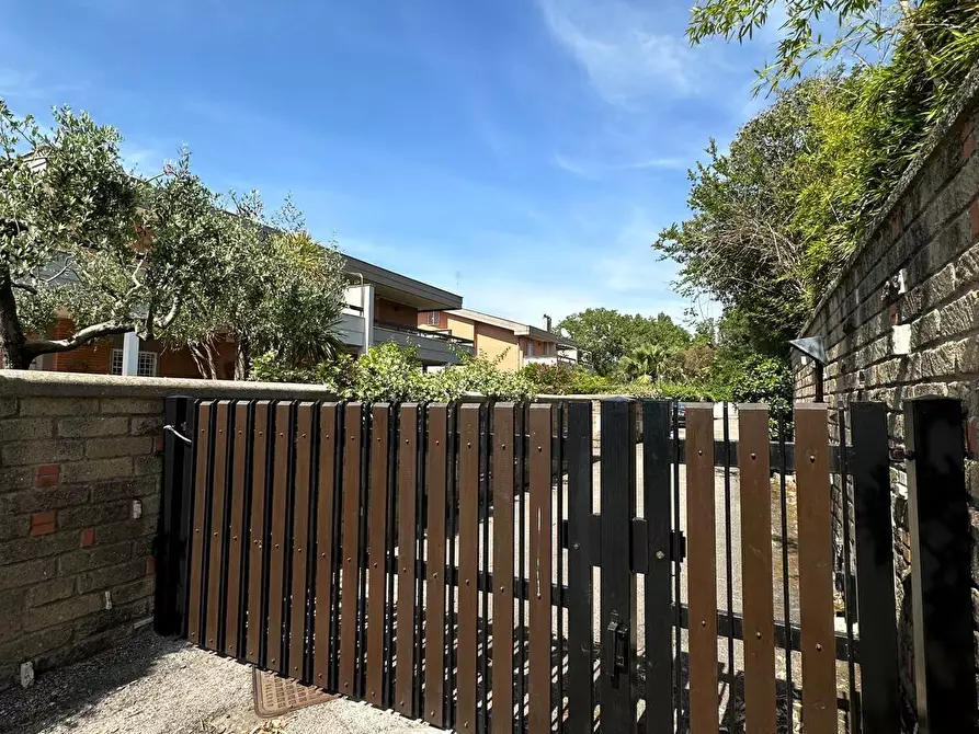 Immagine 2 di Casa indipendente in affitto  in Viale delle Ginestre 60 a Anzio