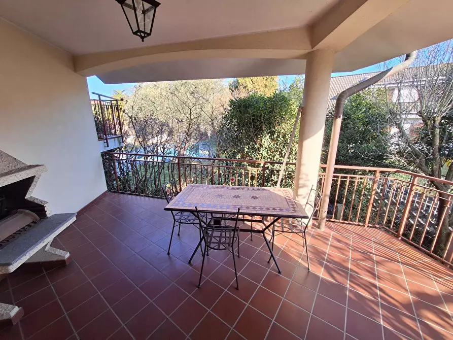 Immagine 7 di Villa in vendita  a Caresanablot