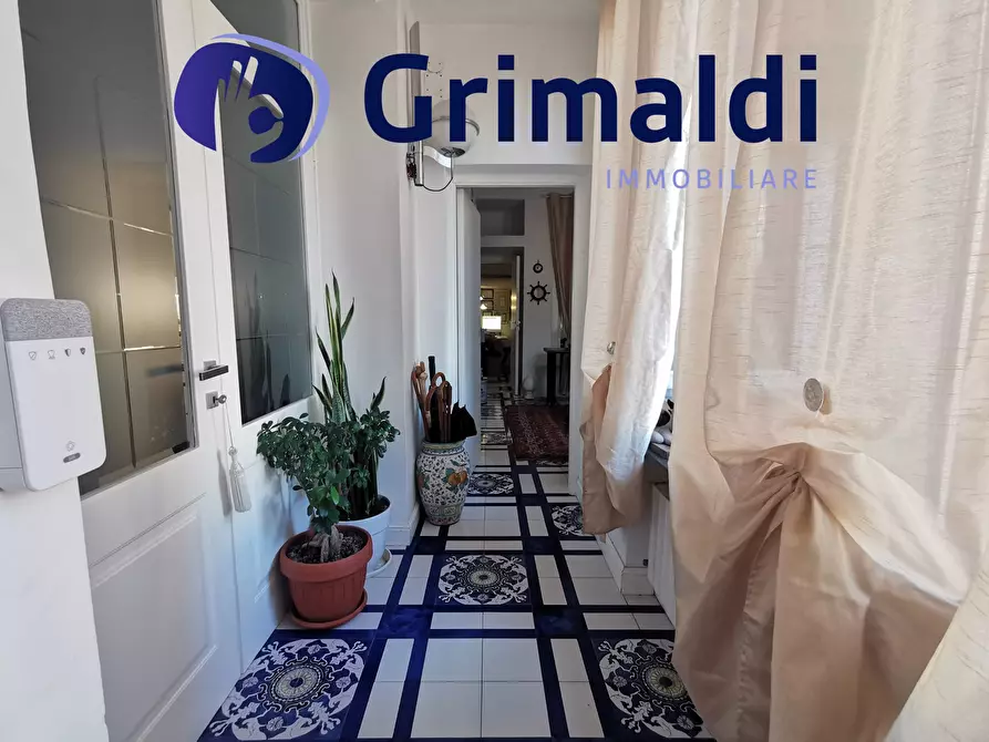 Immagine 6 di Trilocale in vendita  a Pozzuoli