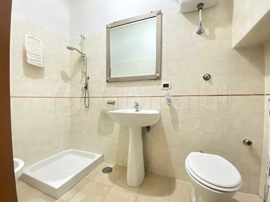 Immagine 5 di Bilocale in vendita  a Giugliano In Campania