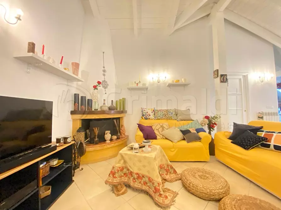 Immagine 3 di Trilocale in vendita  a Giugliano In Campania