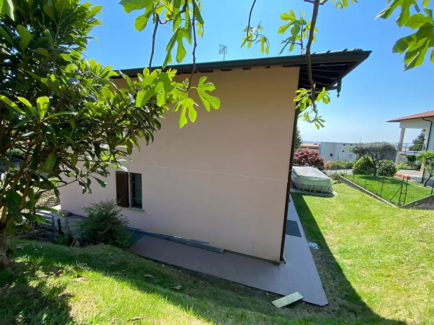 Immagine 40 di Villa in vendita  in Via delle Busacce 28 a San Fermo Della Battaglia