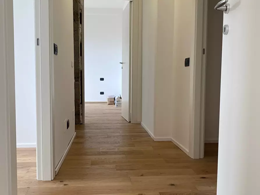 Immagine 9 di Trilocale in vendita  in Viale per S. Fermo della Battaglia 18 a Como