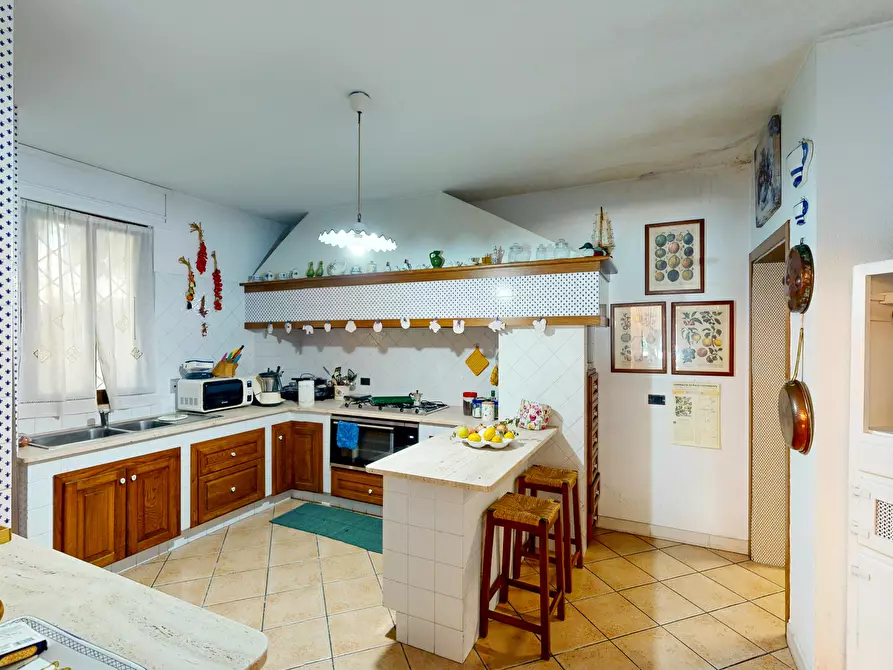 Immagine 54 di Villa in vendita  in Via Venosa 5 a Lecce
