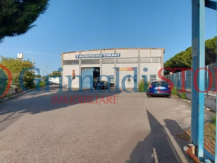 Immagine 13 di Attività artigianale in vendita  in Via Enrico Fermi 32 a Brindisi