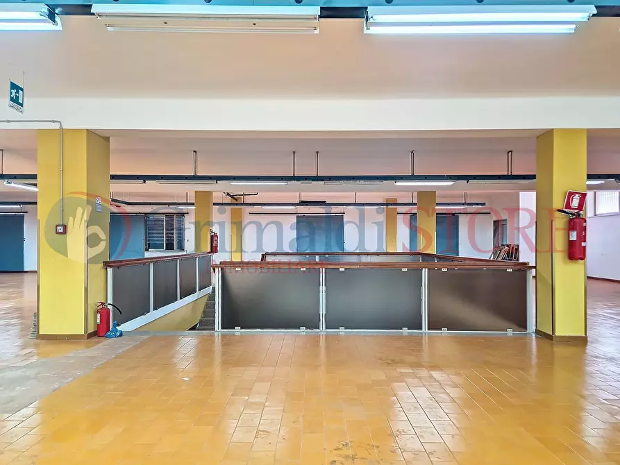 Immagine 44 di Attività commerciale in vendita  a Francavilla Fontana