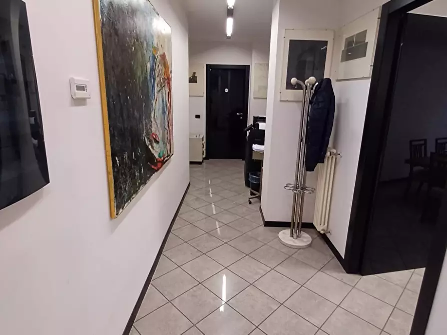 Immagine 14 di Ufficio in vendita  in VIA EINAUDI 4 a Como
