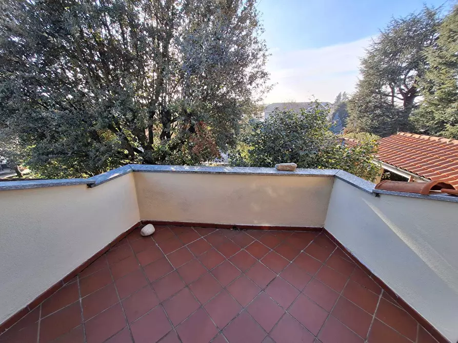 Immagine 32 di Villa in vendita  a Caresanablot