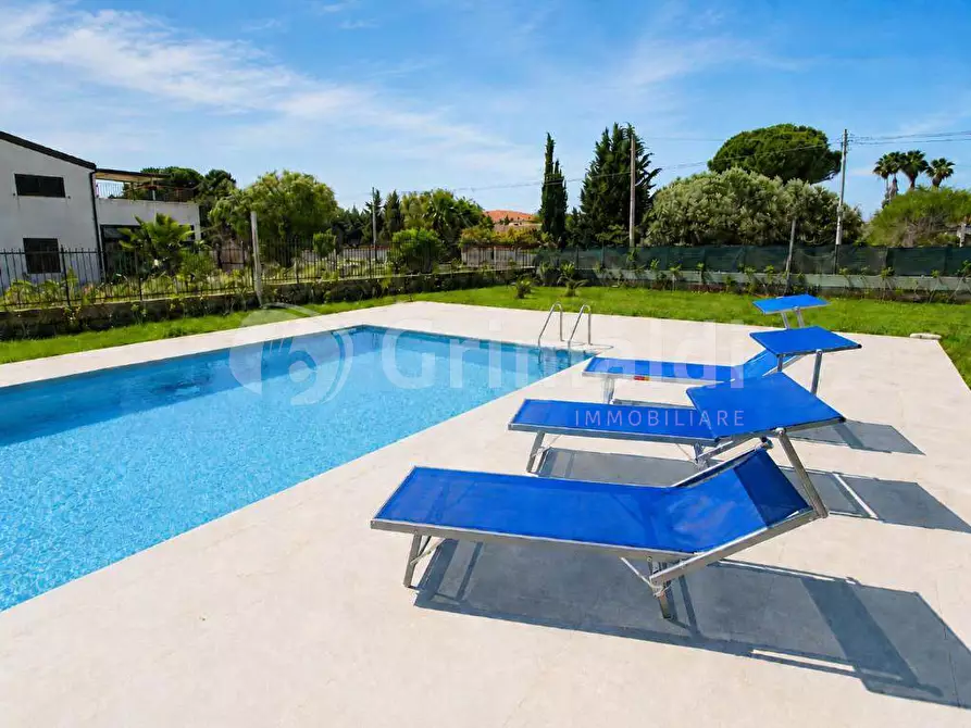 Immagine 12 di Villa in affitto  a Siracusa