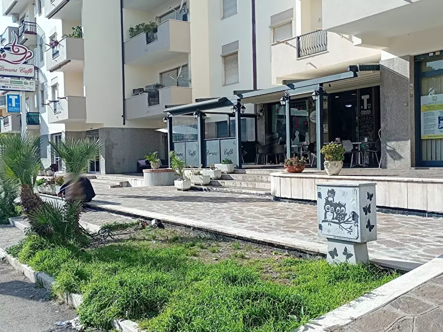 Immagine 2 di Bar / Ristorante in vendita  in VIA TIBERIO 8 a Aprilia