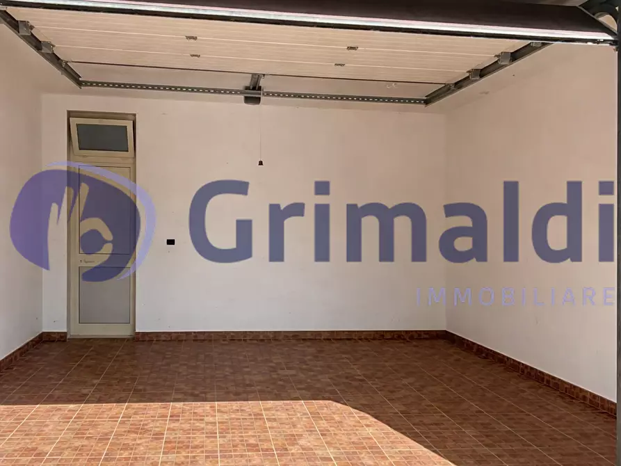 Immagine 19 di Villa in vendita  in Strada I Nucleo Erchie Piccola 10 a Lizzanello