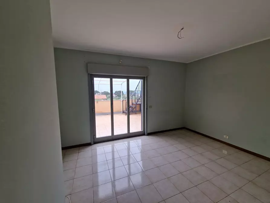 Immagine 19 di Appartamento in vendita  a Messina