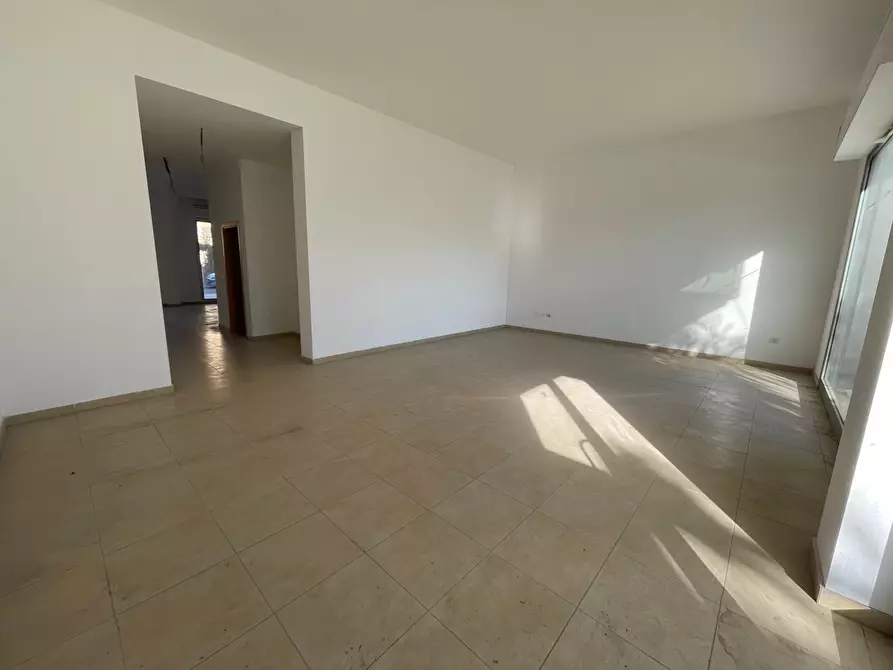 Immagine 14 di Locale commerciale in affitto  in Via Maio Mariano 83 a Milazzo