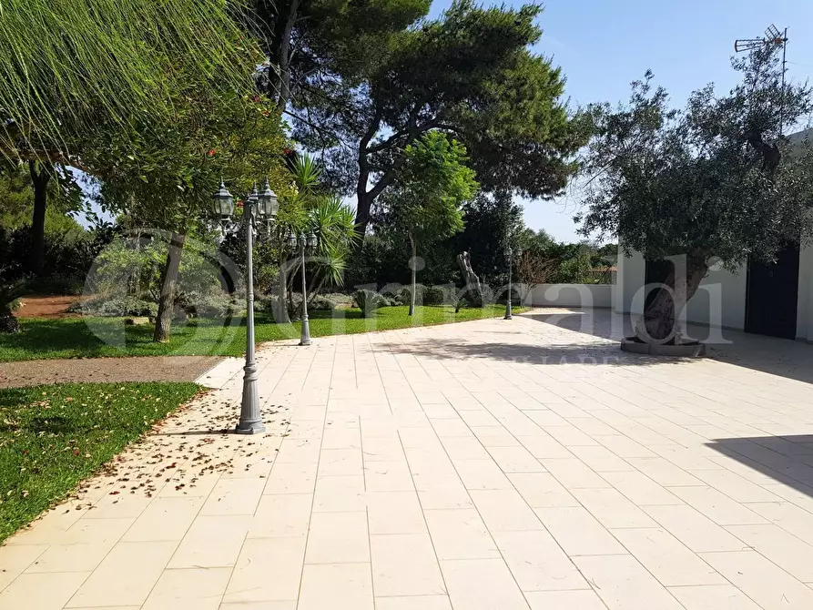 Immagine 26 di Casa indipendente in vendita  in corso cesare vergine a Tuglie