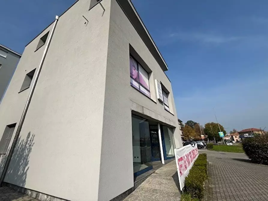 Immagine 21 di Locale commerciale in affitto  in Via Dante Alighieri 26 a Lurago D'erba