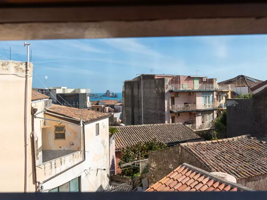 Immagine 17 di Appartamento in affitto  in Via Re Martino 83 a Aci Castello