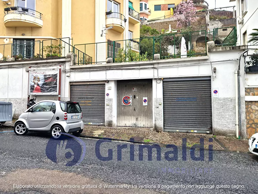 Immagine 3 di Garage in vendita  in Via Torquato Tasso 189 a Napoli