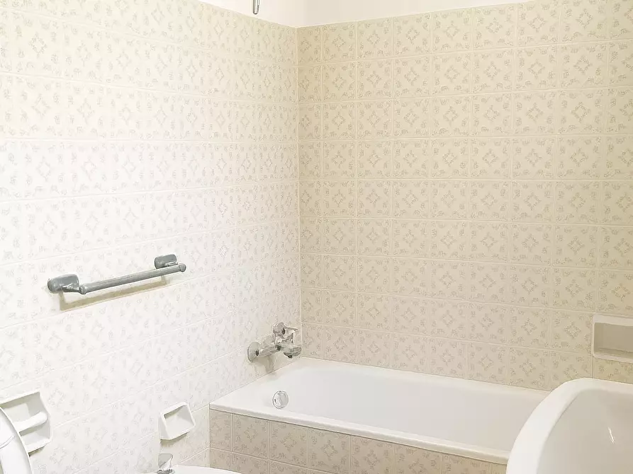 Immagine 15 di Pentalocale in vendita  in Vico dei Fieschi 2 a Lecce