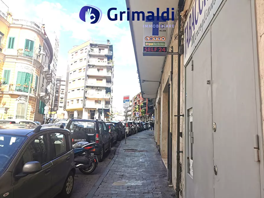 Immagine 8 di Locale commerciale in vendita  in Corso Vittorio Emanuele a Napoli