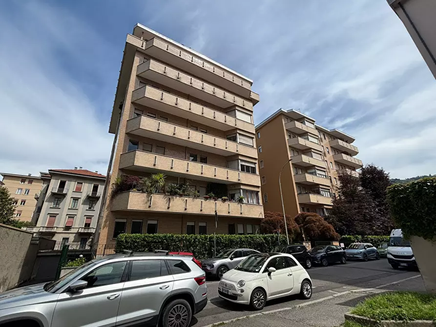 Immagine 14 di Ufficio in affitto  in Via Morazzone Pier Francesco Mazzucchelli 21 a Como