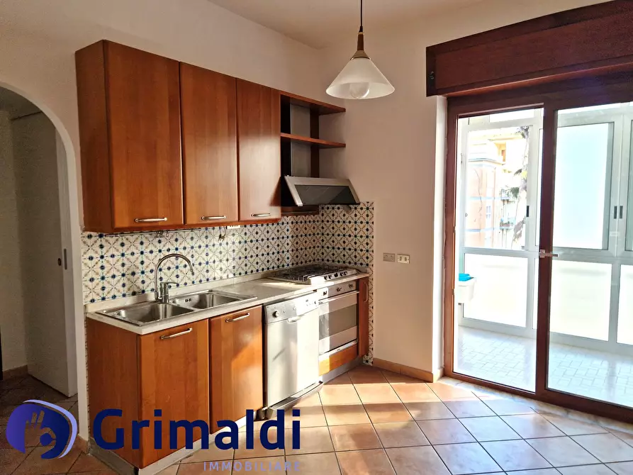 Immagine 13 di Pentalocale in vendita  in Via Alessandro Manzoni 209 a Napoli