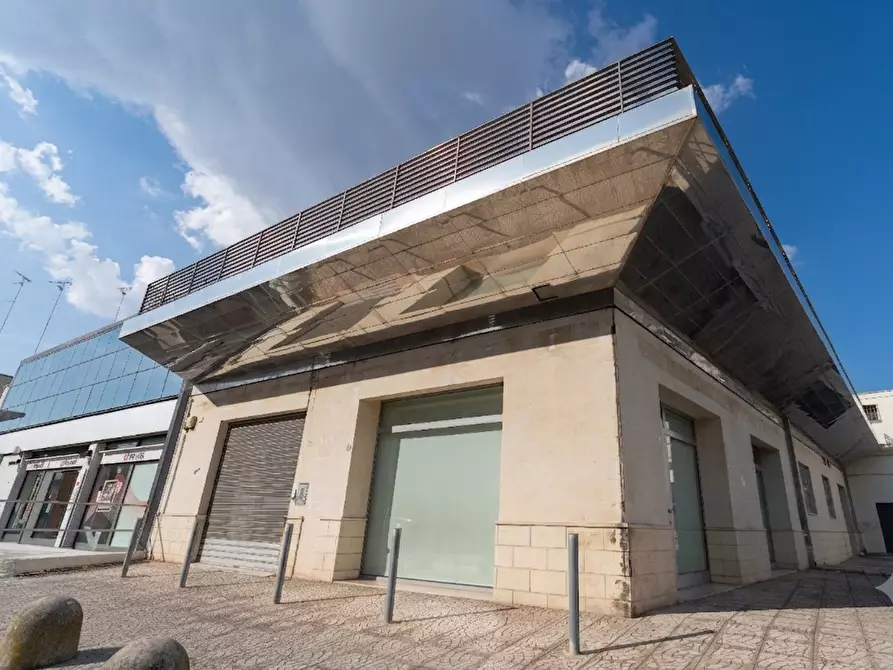 Immagine 1 di Ufficio in vendita  in Viale G. Leopardi 134 a Lecce