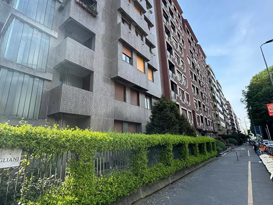 Immagine 2 di Quadrilocale in vendita  in Viale Paolo Onorato Vigliani 13 a Milano
