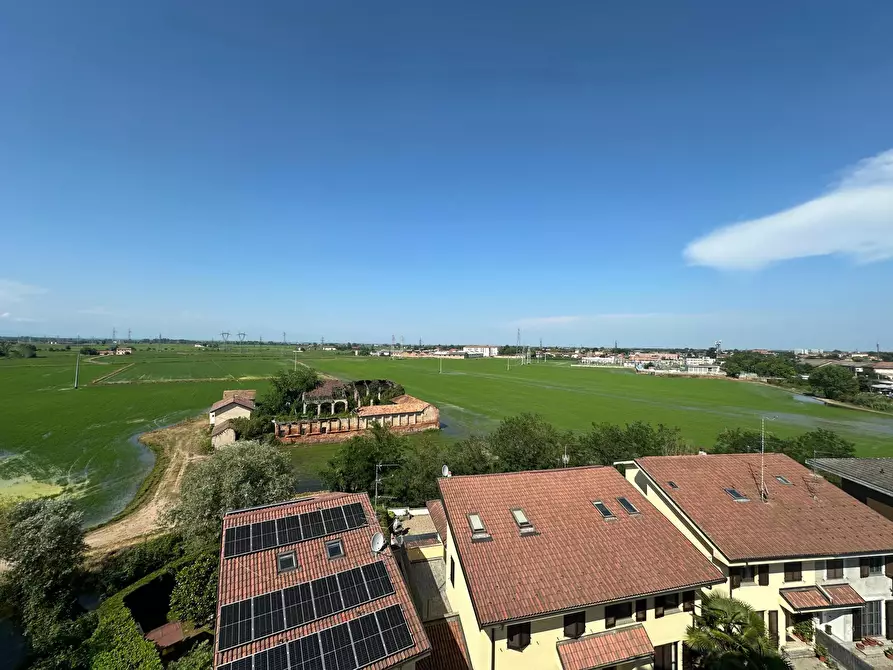 Immagine 19 di Trilocale in vendita  in Via 53rd Reggimento Fanteria Umbria 7 a Vercelli