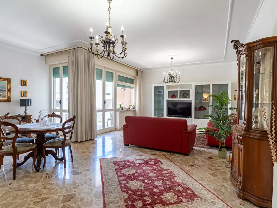 Immagine 5 di Pentalocale in vendita  in Via Salvatore Grande 12 a Lecce