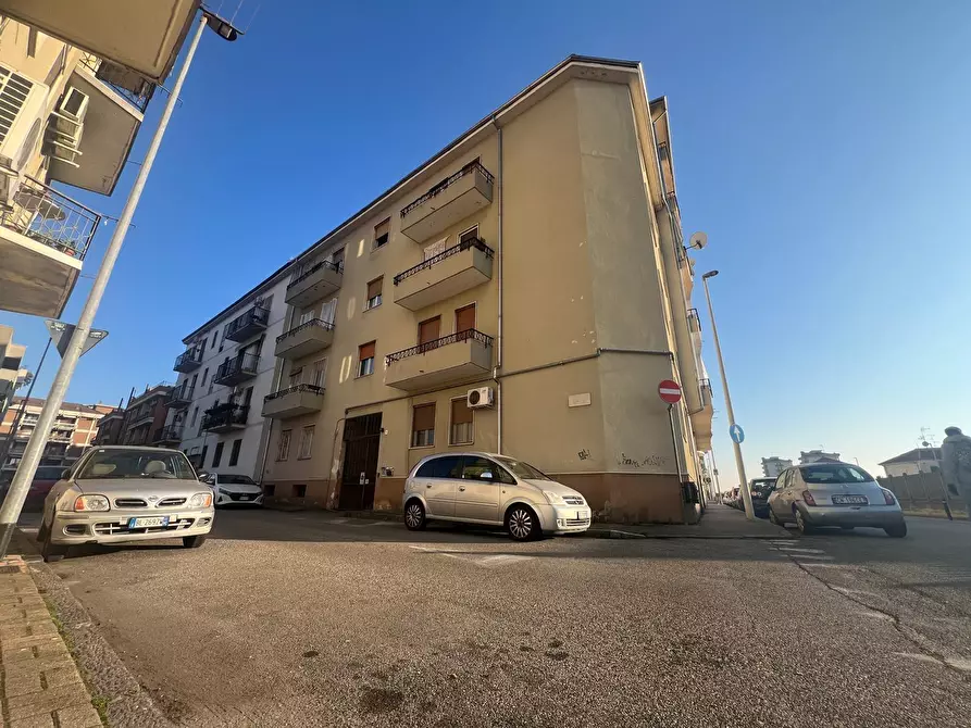 Immagine 13 di Bilocale in vendita  in Via Terracina 9 a Vercelli
