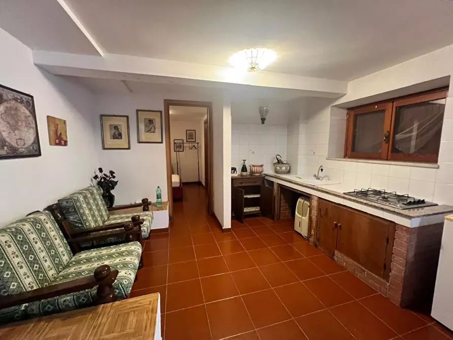 Immagine 13 di Porzione di casa in vendita  in Via delle Ninfe 16 a Anzio