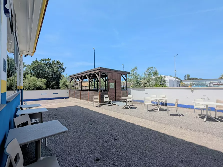 Immagine 4 di Bar / Ristorante in vendita  in Via Caprioli 2 a Nettuno