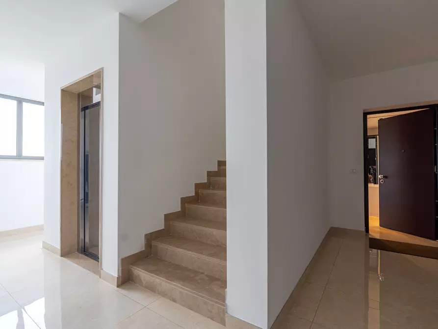 Immagine 53 di Bilocale in vendita  in Via Oronzo de Donno 5 a Lecce