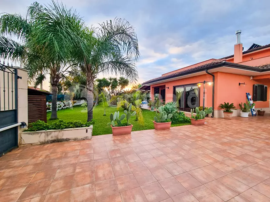 Immagine 2 di Villa in vendita  in Via delle Muse 39 a Siracusa