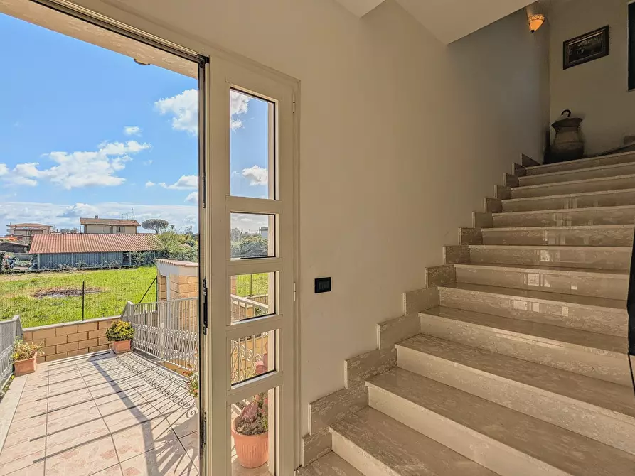 Immagine 4 di Trilocale in vendita  in Via Etna 10/d a Aprilia