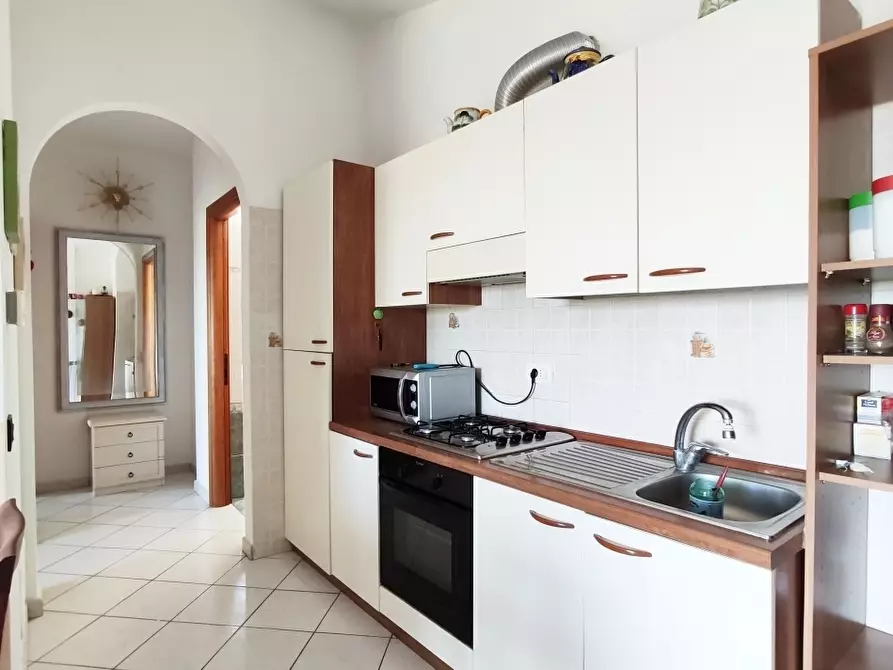 Immagine 7 di Trilocale in vendita  in Via Etna 10/d a Aprilia
