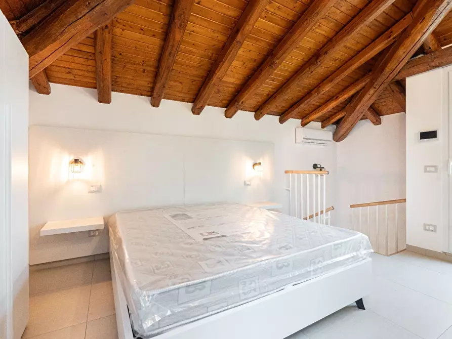 Immagine 11 di Appartamento in affitto  in Via Re Martino 83 a Aci Castello