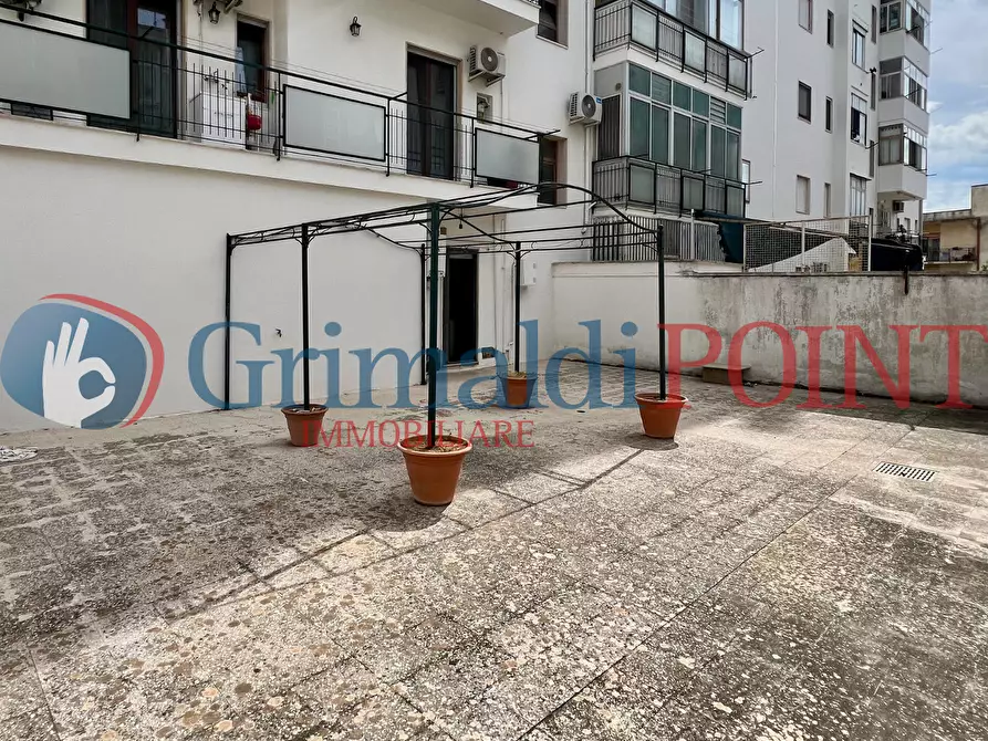 Immagine 9 di Bilocale in vendita  in Viale G. Leopardi 33 a Lecce