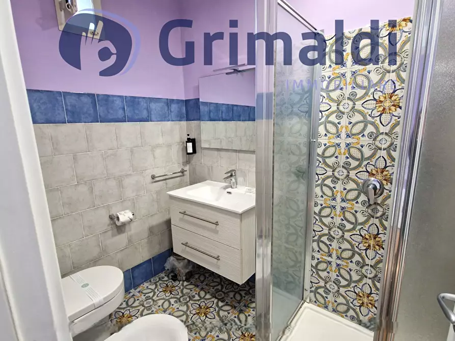 Immagine 13 di Quadrilocale in vendita  in Via San Biagio dei Librai 121 a Napoli