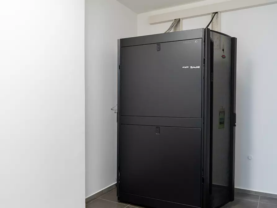 Immagine 35 di Ufficio in vendita  in Via Colonnello Archimede Costadura 2C a Lecce