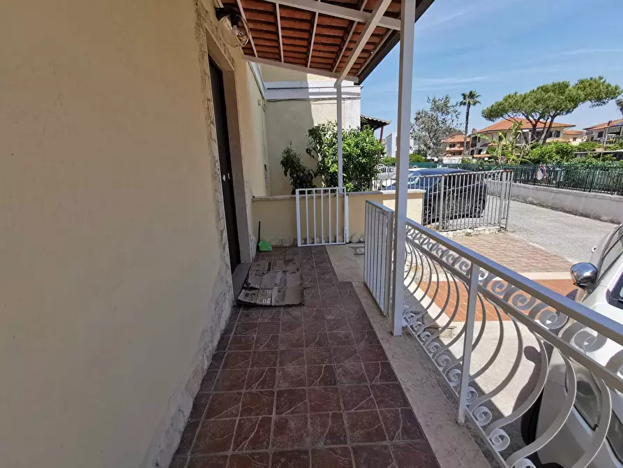 Immagine 8 di Villa in affitto  in Via Madonna del Pantano 40 a Giugliano In Campania