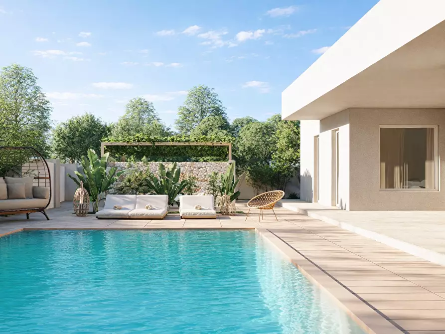 Immagine 1 di Villa in vendita  in Via Rodi Garganico 2 a Lecce