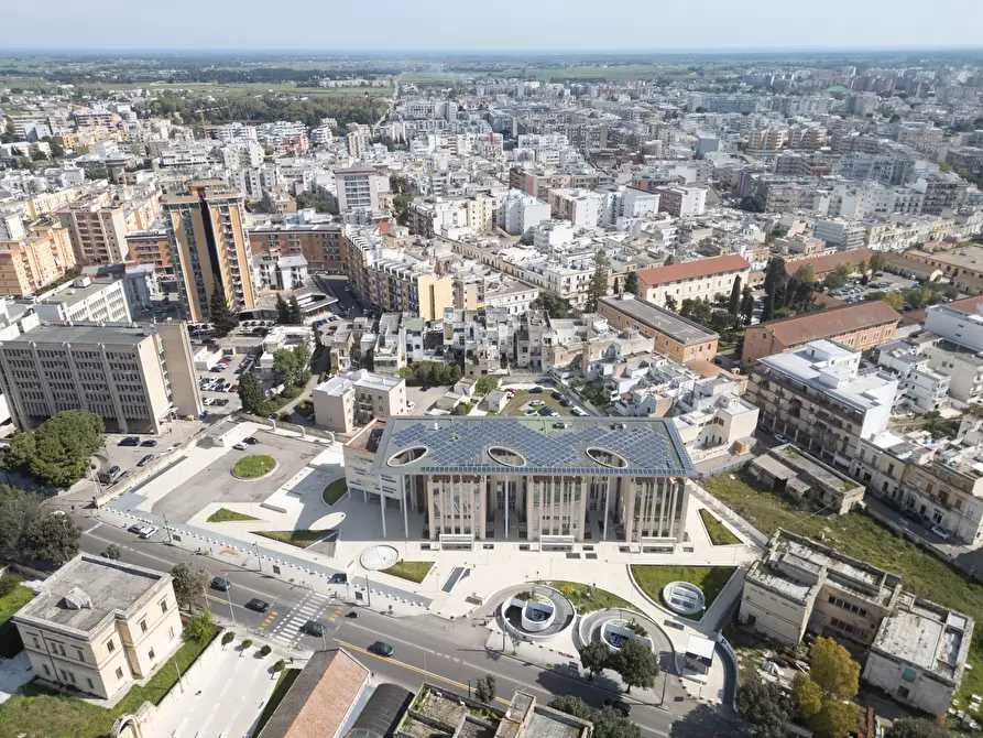 Immagine 56 di Ufficio in vendita  in Via Colonnello Archimede Costadura 2C a Lecce